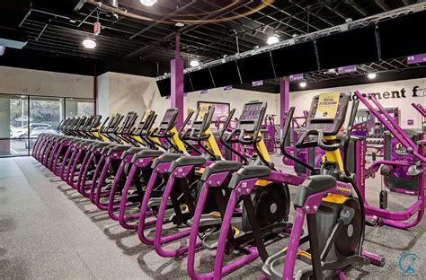 Club info. . What time does the planet fitness close